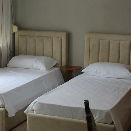 B&B Tirana Smile Exterior foto